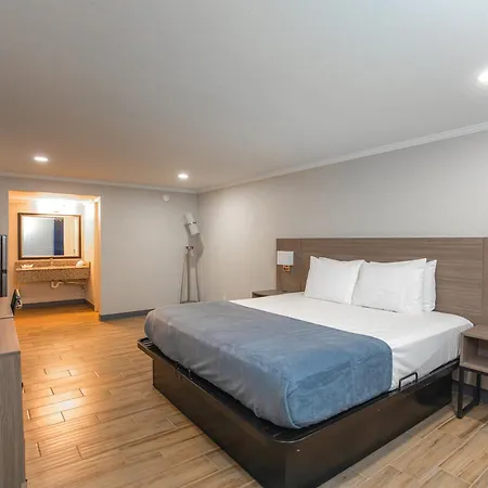 Economy Southern Comfort Hotel