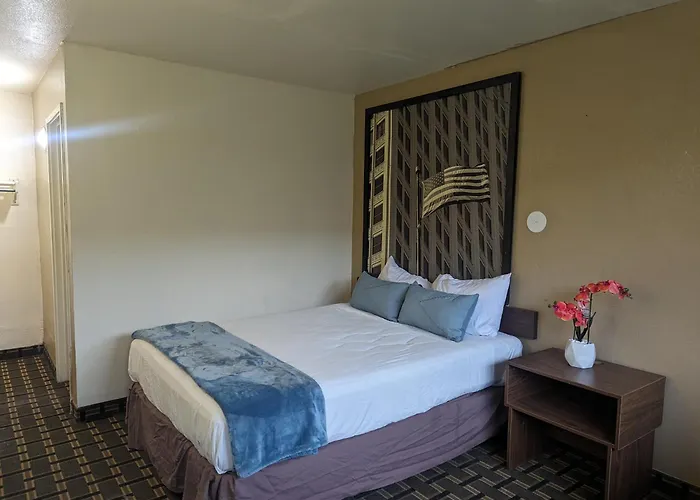 Economy Southern Comfort 2*