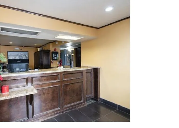 Economy Southern Comfort Hotel